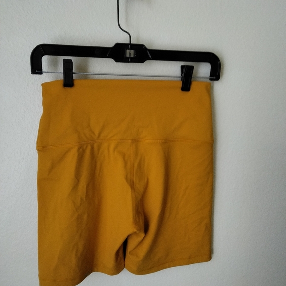 Set Active Women's Luxform Biker Shorts Size M Orange Activewear - Picture 2 of 7